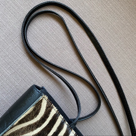 SOLD Charles David Leather Zebra Print 90s Tote - Picture 3 of 10